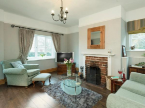Horseshoe House - Ukc2743
